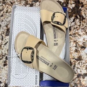 Birkenstock Women's Tan Sandals with Large Buckle
